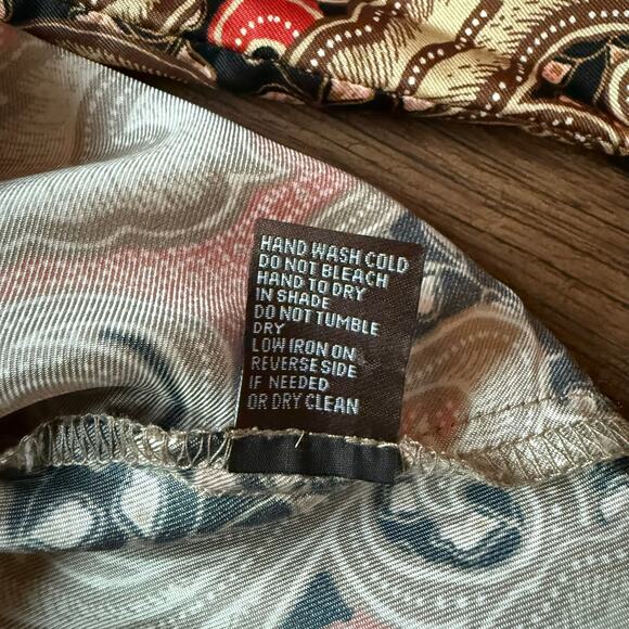 J.McLaughlin Silk Blend Paisley Leopard Print Blouse Women’s Small - Picture 6 of 6